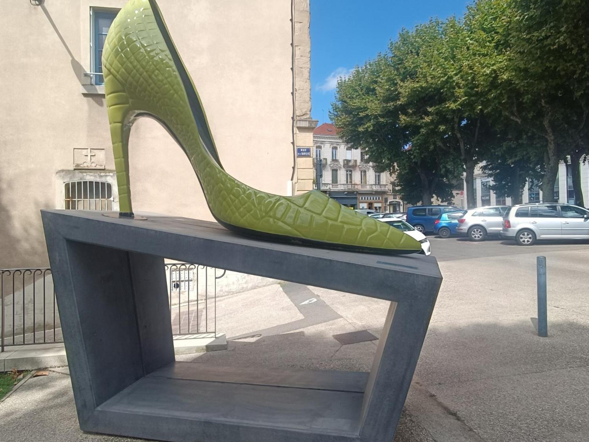 Grand Studio Meuble Chez Coco Romans-sur-Isere Luaran gambar